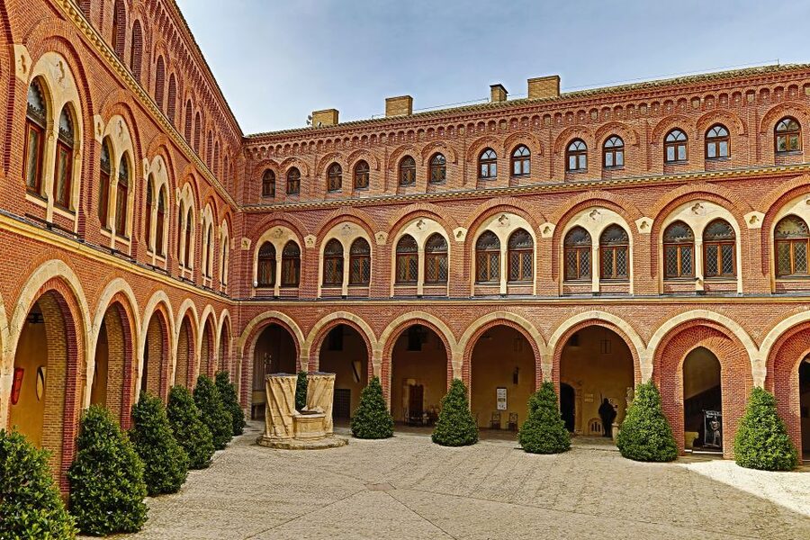 Belmonte Castle Entry Ticket with Audio Guide - Key points at a glance