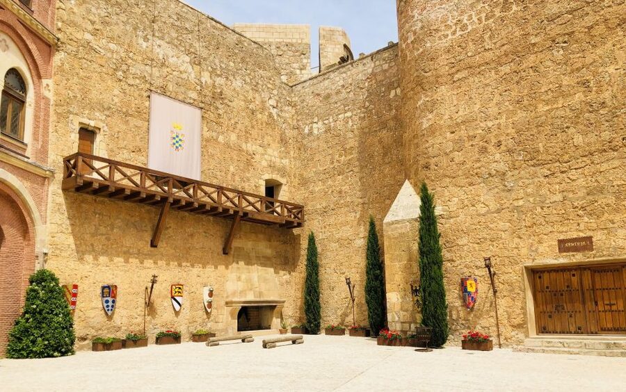 Belmonte Castle Entry Ticket with Audio Guide - Armour, dungeons, and the castle’s harder side