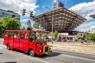 Big Castle Tour in Bratislava by Presporacik Sightseeing Vehicle