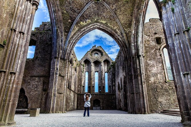 Blarney, Rock of Cashel & Cahir Castles Day Tour From Dublin - Blarney Castle and gardens: the day’s main event