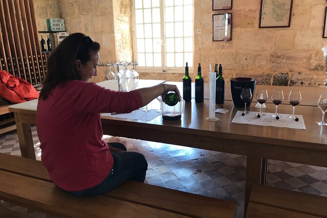 Blending workshop and tour of the chateau - Getting from Bordeaux to Ambès