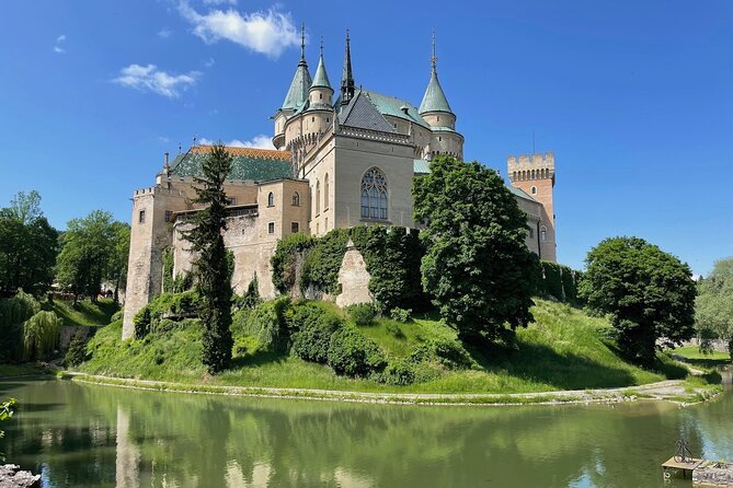 Bojnice Chateau and Cicmany Village Private Trip - Why Bojnice and Cicmany make a good pairing