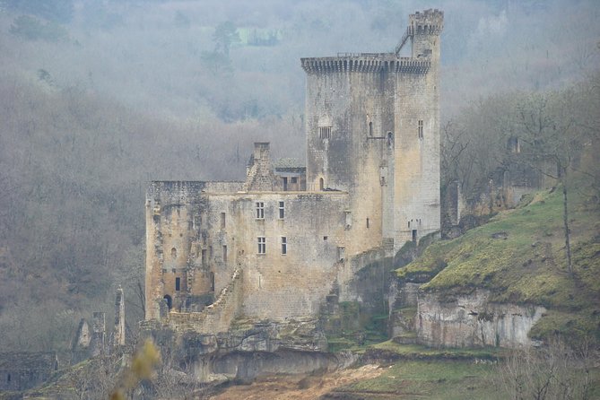 Bordeaux to Dordogne - Private Tour: Fortified Castles and Medieval Villages - A river village and a change of pace