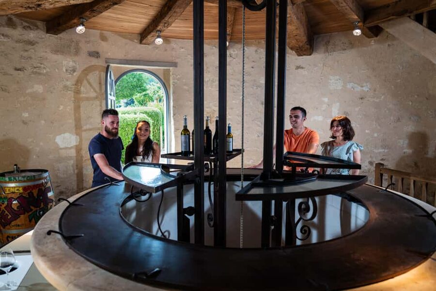 Bordeaux: Visit to Château de Reignac and prestige tasting - Inside the vat room and barrel cellar