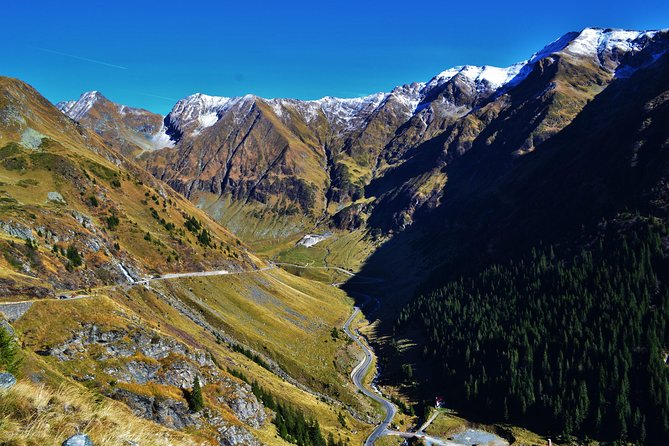 Bran & Peles Castles through the Best Road in the World: Transfagarasan road - The climb to Vidraru Lake and Dam