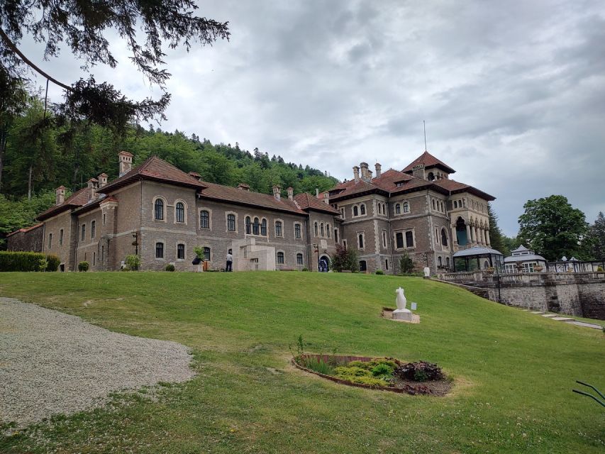 Brasov: Bran, Peles and Cantacuzino Castles Day Tour - Booking details worth checking first