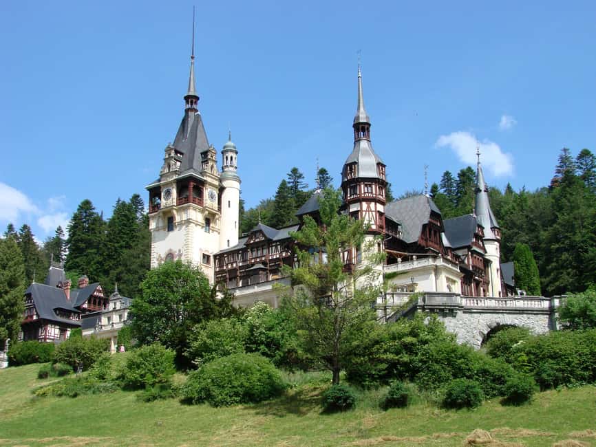 Brașov: Bran, Râșnov, and Peleș Castles Tour with Guide - Who will enjoy this tour most