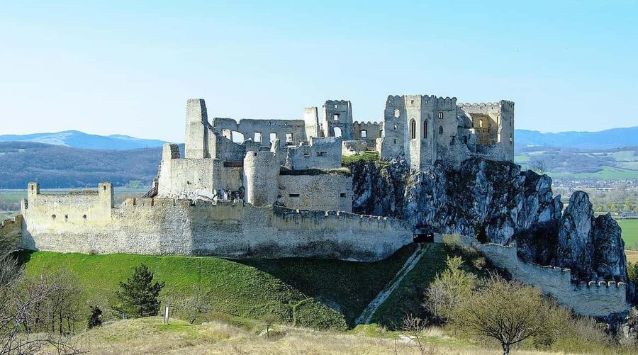Bratislava: Castles & Panoramic Views of Slovakia - Leaving Bratislava for Červený Kameň