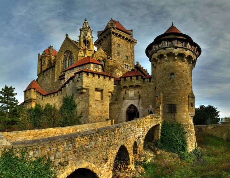 Bratislava: DayTrip: Castles around Vienna +underground lake - Key points to know before booking