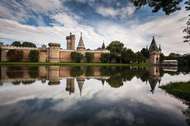 Bratislava: DayTrip: Castles around Vienna +underground lake - Seegrotte, an underground lake with a boat ride