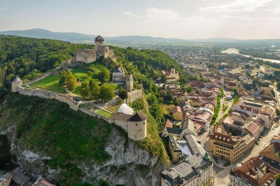 Bratislava: Slovakia Castle Photography Tour & Wine Tasting - Bojnice Castle is the fairy-tale finale
