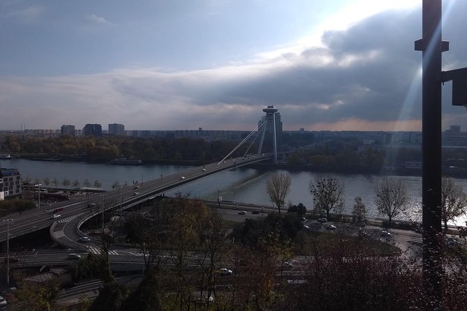 Bratislava walk tour with bonuses and castle 3€ + Tip, kids free - Maximilian’s Fountain and the old main square