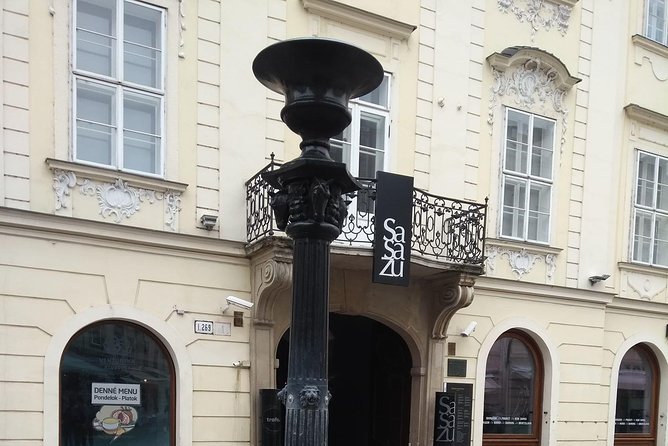 Bratislava walk tour with bonuses and castle 3€ + Tip, kids free - What the guides add to the walk