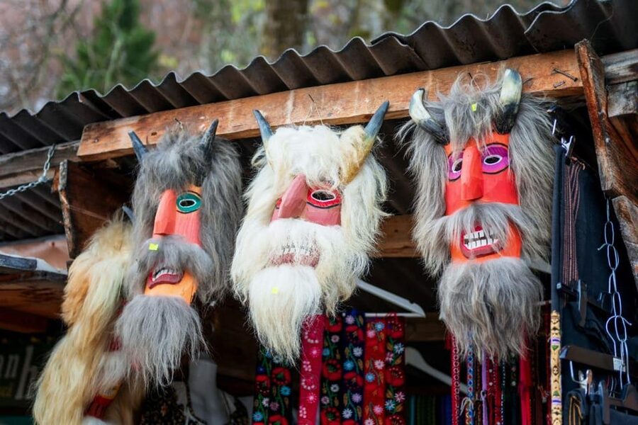 Bucharest: Bran Castle and Bear Sanctuary Small-Group Tour - Should you book it?