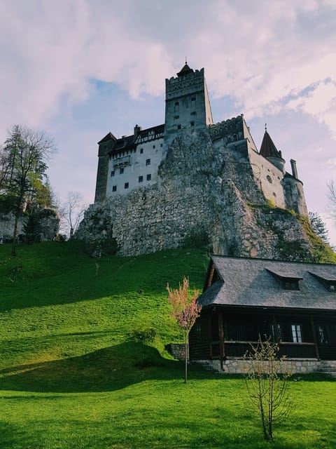 Bucharest: Dracula and Peles Castles For Private - What to bring for this mountain day
