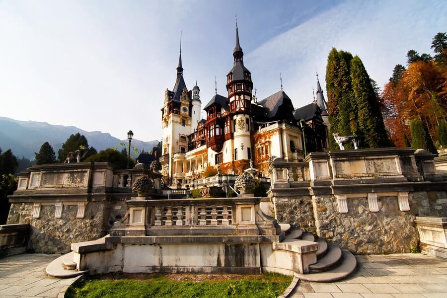 Bucharest: Peles Castle, Bran Castle, & Brasov Full-Day Tour - The ride through the Romanian countryside