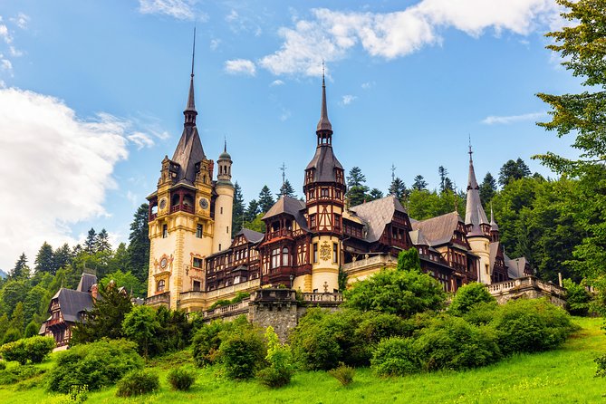 Bucharest to Dracula Castle, Peles Castle and Brasov Guided Tour - What the Bucharest departure is really like