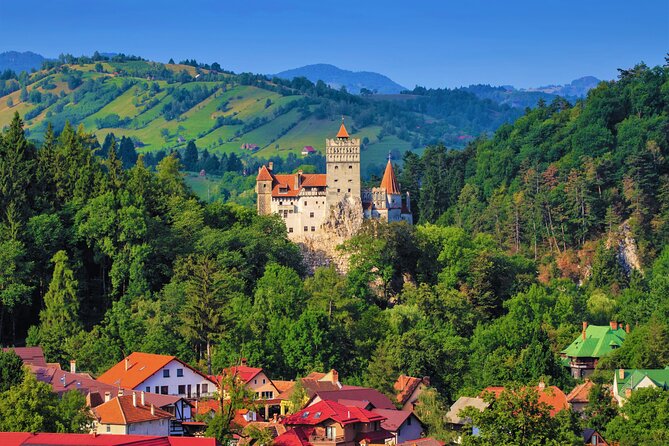 Bucharest to Dracula Castle, Peles Castle and Brasov Guided Tour - Brasov is the most relaxed stop