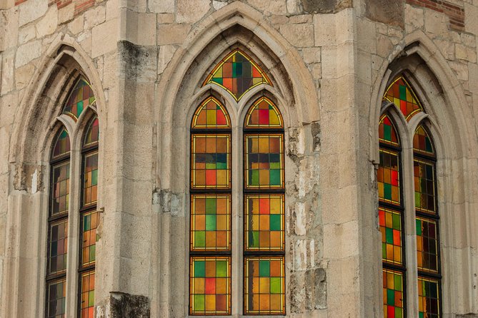 Buda Castle Quarter Walking Tour - Inside Matthias Church for 30 minutes