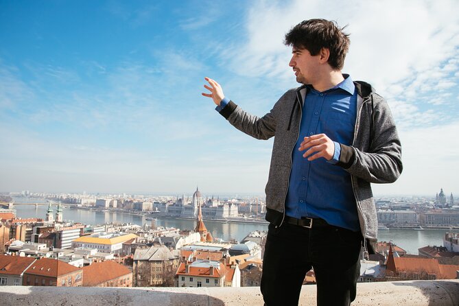 Buda Castle's Secrets with a Historian - Sándor Palace and the working side of Buda