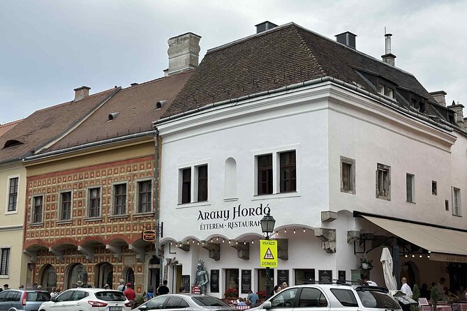 Buda Castle Tour: History and Architecture - Tárnok Street and Úri Street, where medieval Buda lived