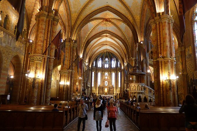 Buda Castle Walking Tour with Matthias church entry, Cake&Coffee - Meeting at Clark Ádám tér at 2:00 p.m.