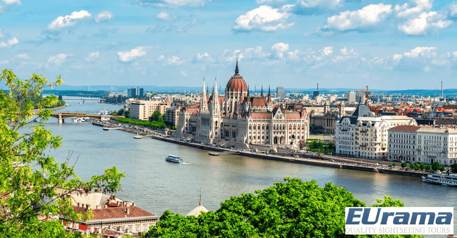Budapest: 3-hour City Tour with Castle Walk + 1-hour Cruise - What this four-hour Budapest tour really gives you