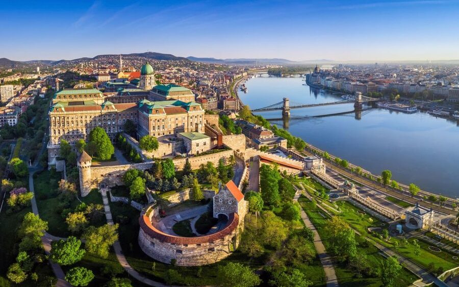 Budapest: 3-hour City Tour with Castle Walk + 1-hour Cruise - Castle Hill: the tour’s main walking section