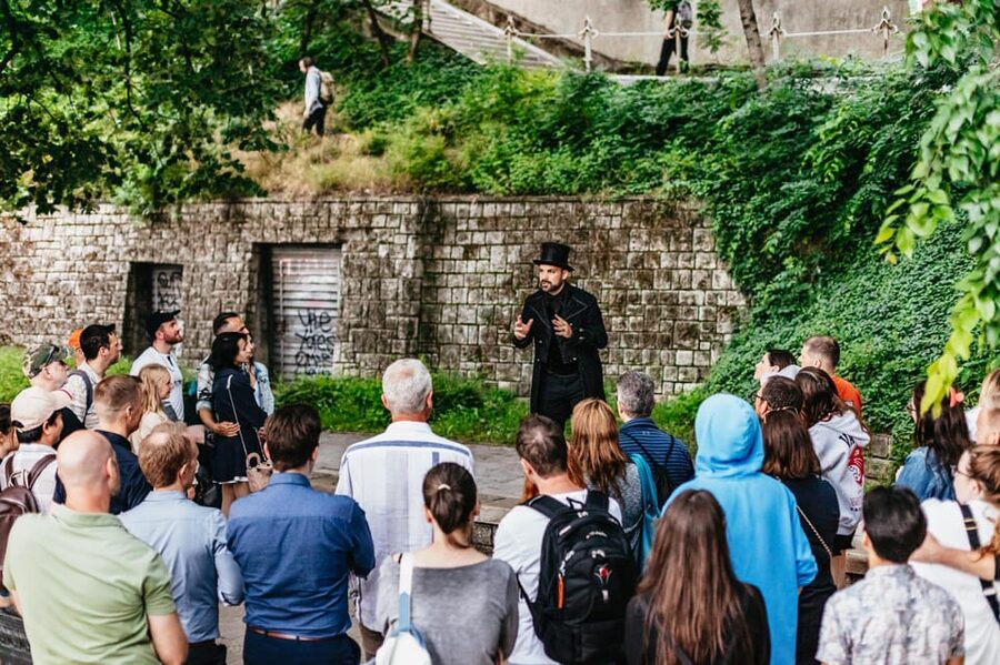 Budapest: Buda Castle District Vampires and Myths Night Tour - What the storytelling is really like