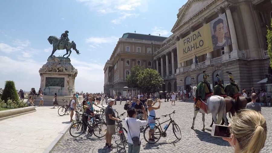 Budapest & Buda Castle e-Bike Tour with a local guide - Why an e-bike is a smart way to see Budapest