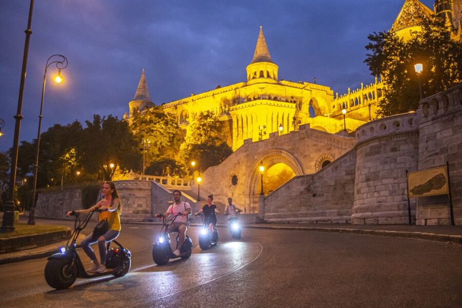 Budapest: Buda Castle E-Scooter Evening Tour - Ten minutes to get comfortable on the Monsteroller