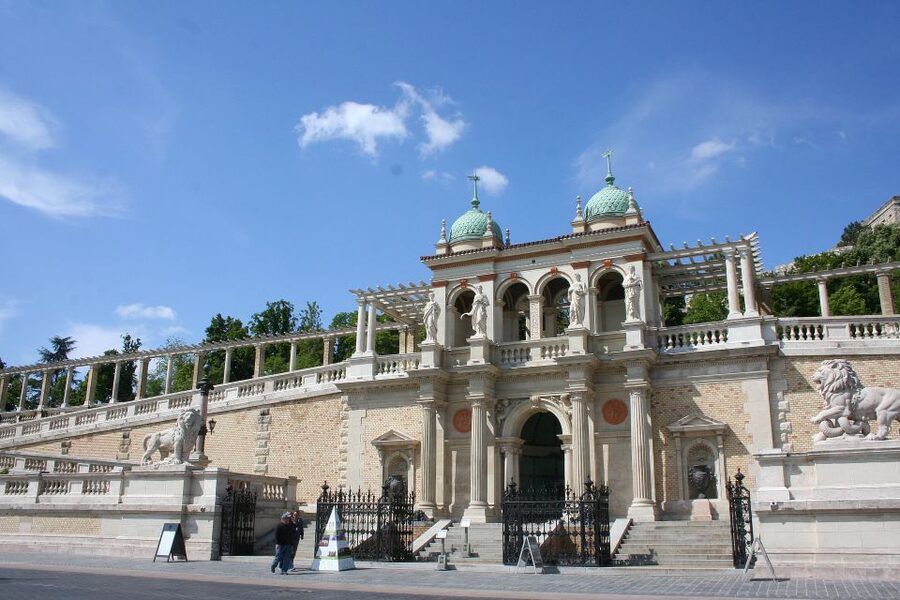 Budapest: Buda Castle Private Walking Tour - Why Buda Castle deserves a guided walk