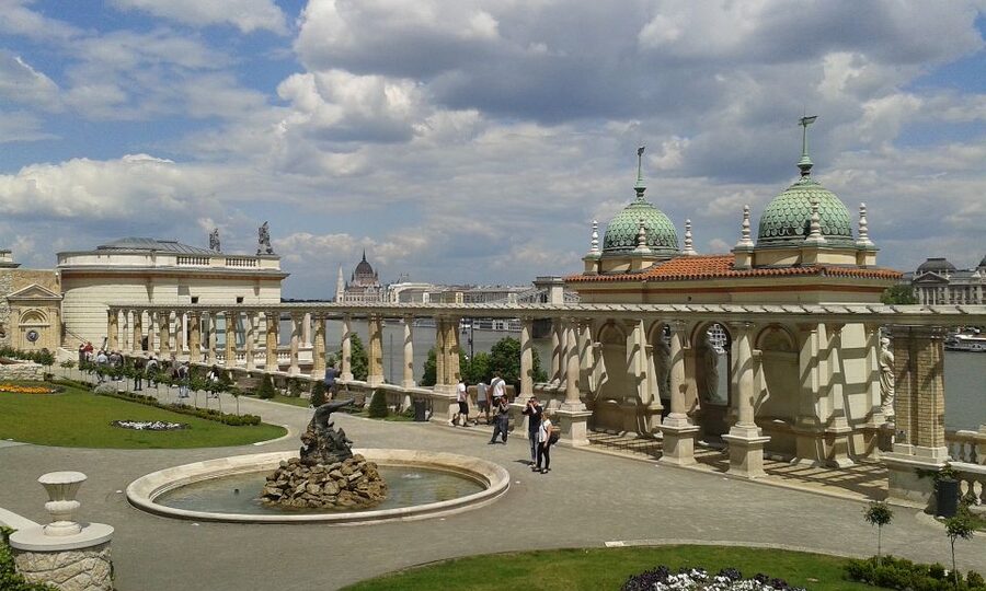 Budapest: Buda Castle Private Walking Tour - What the guide adds beyond facts