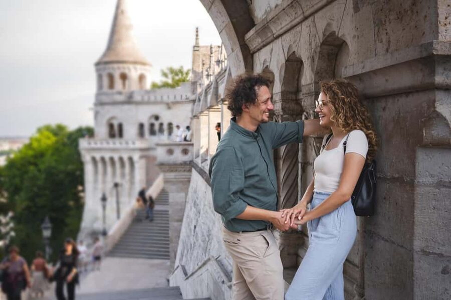 Budapest: Castle Hill Photoshoot with Private Photographer - Cobblestones, courtyards, and candid shots