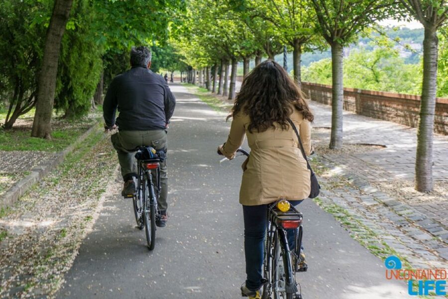 Budapest: E-Bike Guided Tour and Castle Hill - Why an e-bike works so well in Budapest