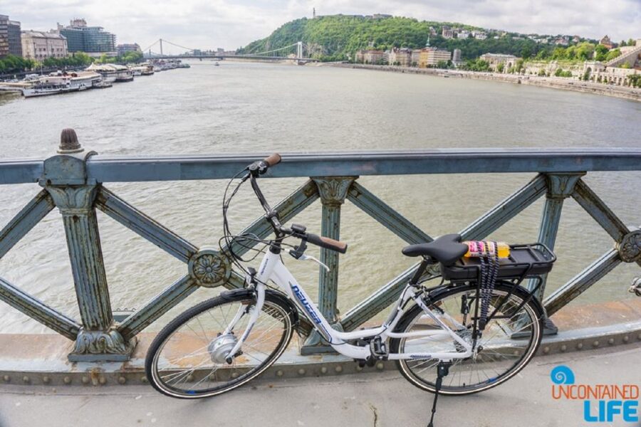 Budapest: E-Bike Guided Tour and Castle Hill - From Semmelweis Street to the Danube