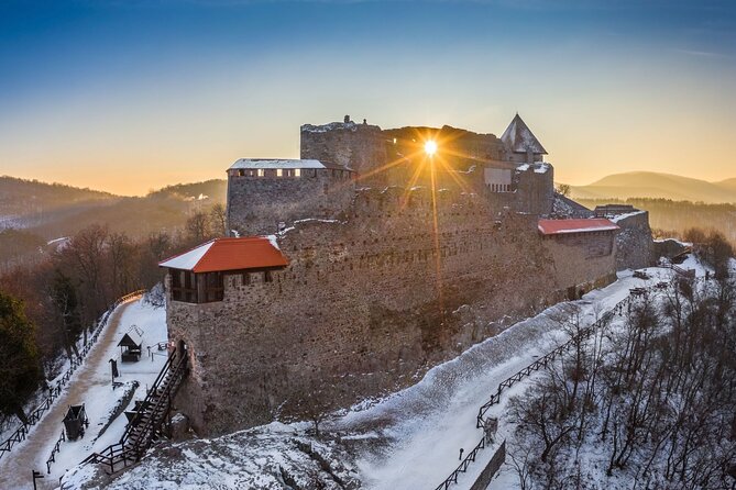 Budapest Hike to Visegrád Castle w or wo Sauna/Danube beach - Why this Budapest day trip works