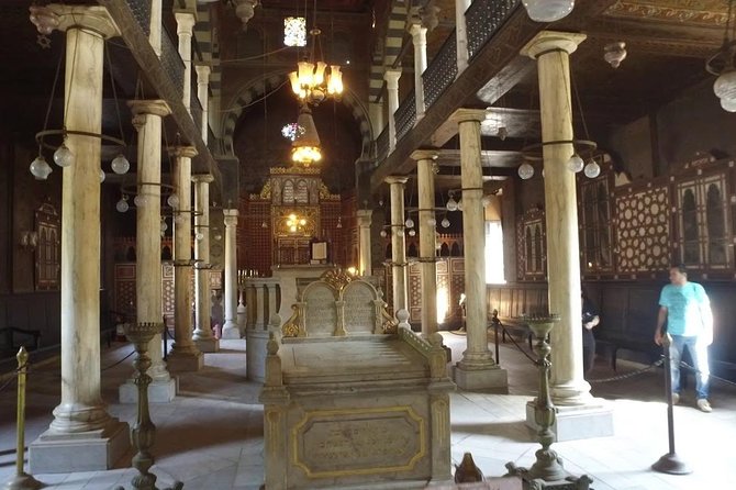 Cairo 2-Day Private Tours Pyramids Museum Citadel Khan El Khalili With Lunch - Khan El Khalili and the last hour in Cairo
