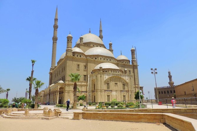 Cairo Day Tour Egyptian Museum, Citadel, and Khan al-Khalil Bazaar with Lunch - The Egyptian Museum and its royal treasures