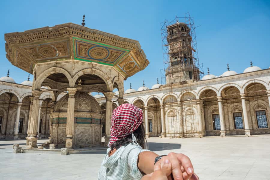 Cairo: Pyramids, Bazaar, Citadel Tour with Photographer - The 30-minute camel ride toward the Sphinx