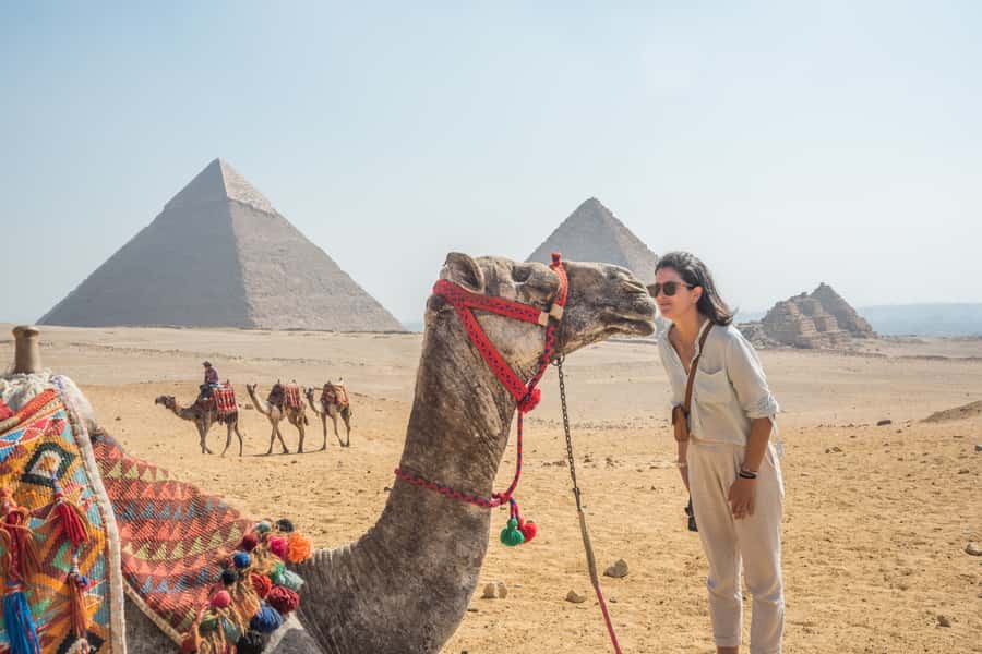 Cairo: Pyramids, Bazaar, Citadel Tour with Photographer - Lunch and the stops that cost extra