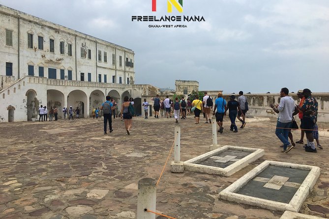 Cape Coast Castle & Kakum Rainforest Day Trip - How the private vehicle changes the day