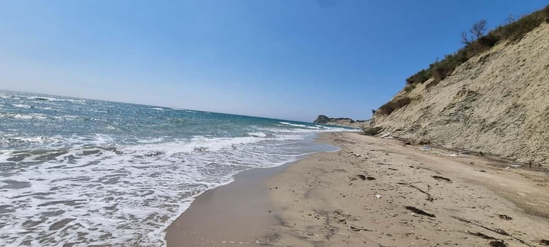 Cape of Rodon, Hiking to Castle, Beach, Wine testing tour! - What the $70 price really covers