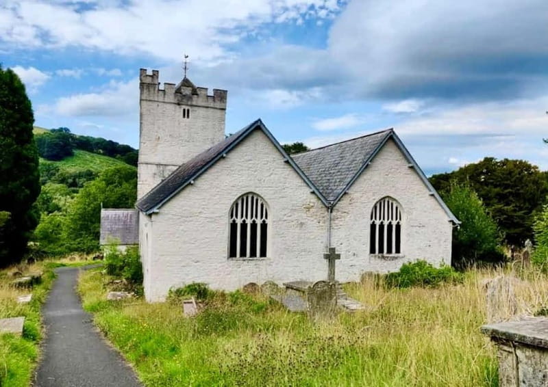 Cardiff: Waterfalls, Mountains & Castles Day Tour - Five reasons this Welsh day trip works