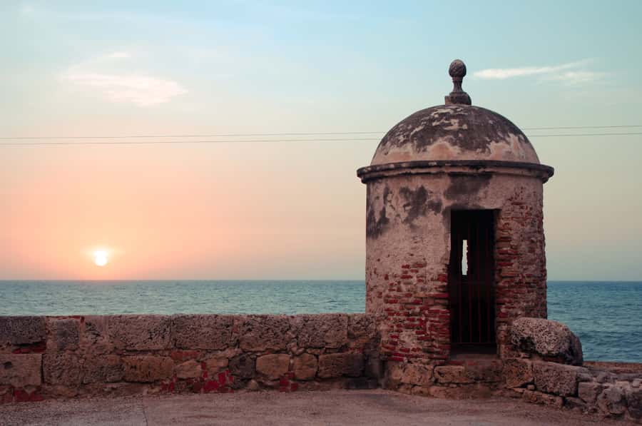 Cartagena City Tour with San Felipe Castle & Old Town Walk - What the private format adds