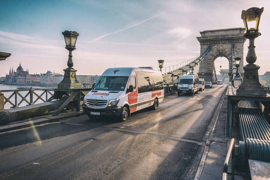 Castle District & Pest Driving Tour with Danube River Cruise - What this Budapest tour really covers