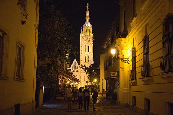 Castle District tour with Matthias Church Ticket & Cake & Coffee - Why the Castle District works so well on foot