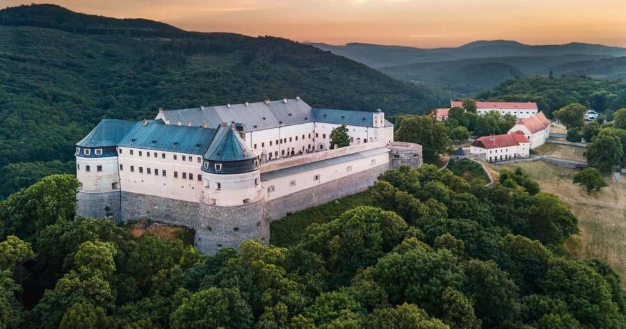 Castles, Čičmany & Bratislava - Beckov combines a village lunch with a dramatic ruin