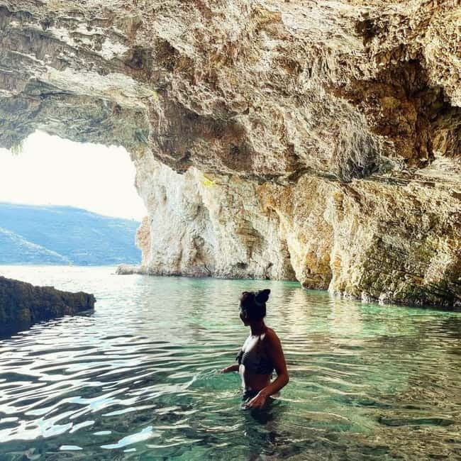 Caves of Porto Palermo: Kayak/SUP Tour with Castle Sea View - Who should book this Porto Palermo tour?