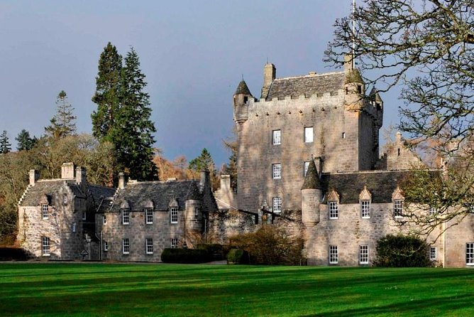 Cawdor Castle, Inverness, Culloden, Outlander and Loch Ness Tour - Clava Cairns and the viaduct are short, conditional stops